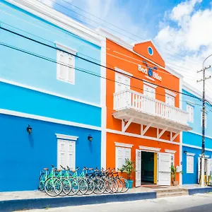 Bed & Bike Curacao Albergue Willemstad
